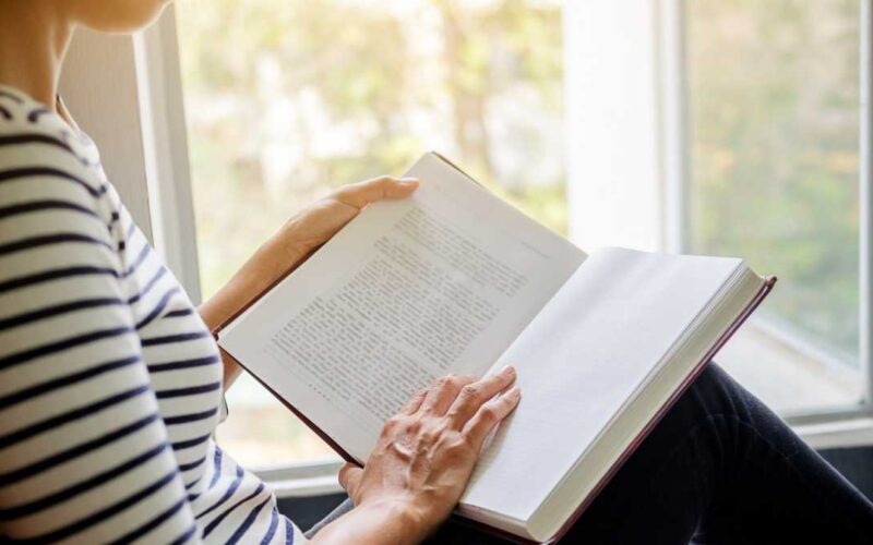 Descubra 12 benefícios da leitura na vida adulta